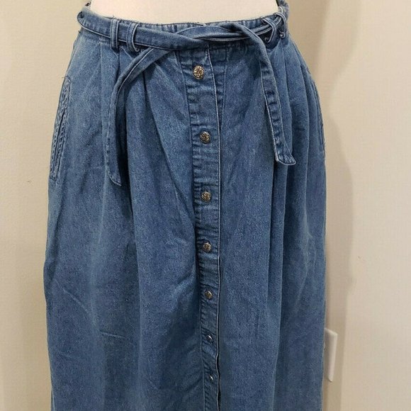 Napa Valley Petites Dresses & Skirts - Napa Valley Petites Sizze 10 Denim Skirt